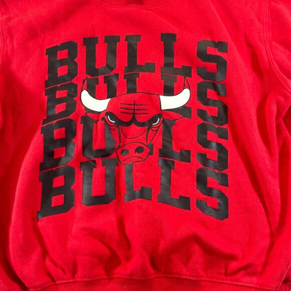 Chicago Bulls Sweatshirt Women's Small Red Crewneck NBA Cotton/Polyester Blend - Picture 5 of 9